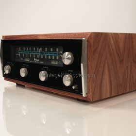 McIntosh MR73 Tuner in Walnut L52 replica case right